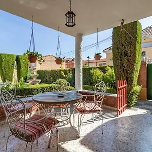 Chalet Acogedor Con Piscina Muy Cerca De Granada , Churriana de la Vega España